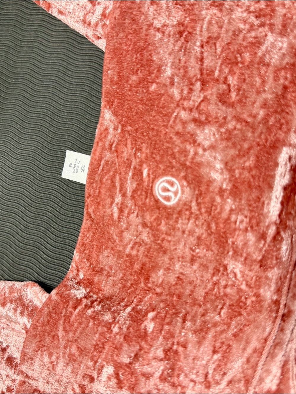 lululemon athletica Plush Velvet Scarf in Rosewood
